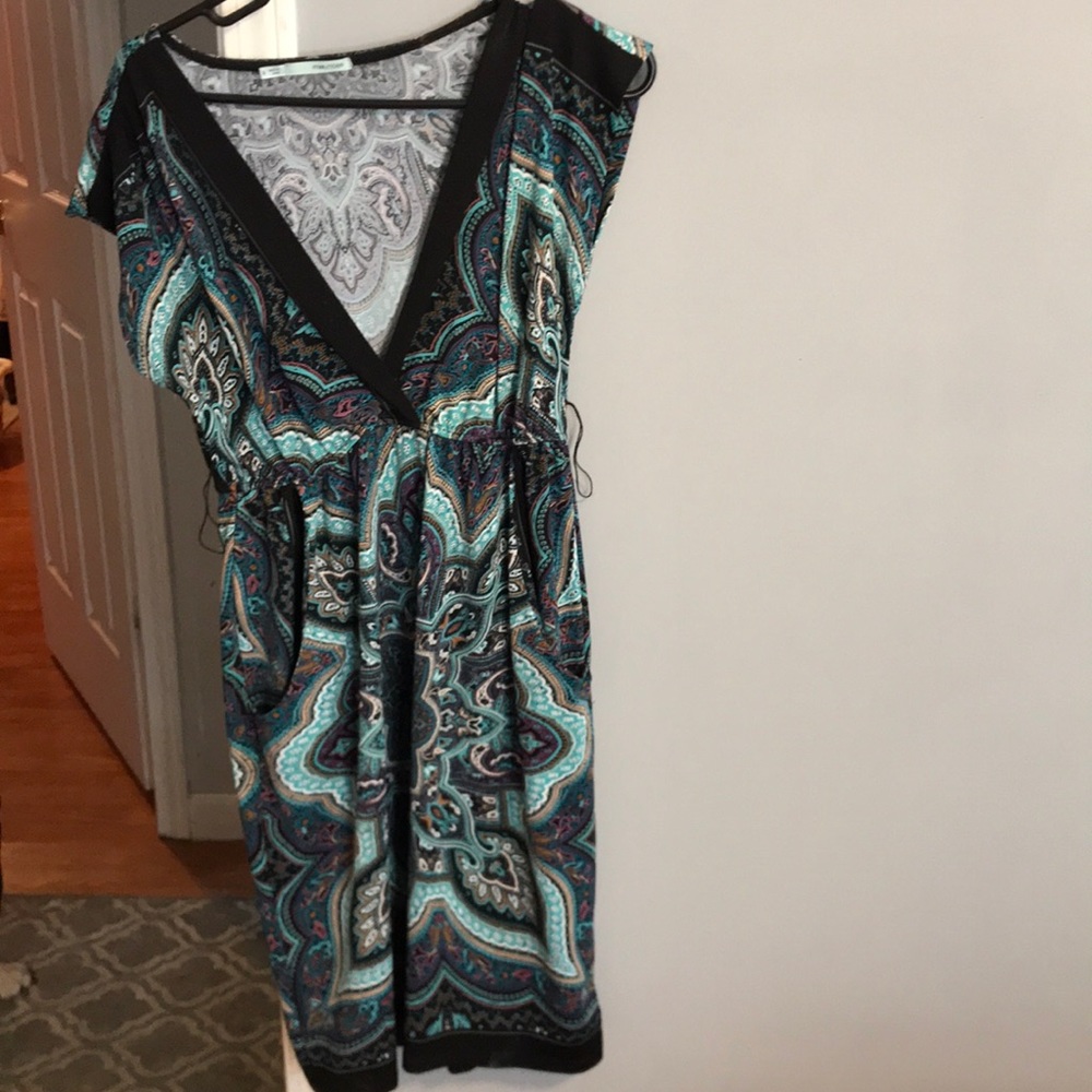 Dress w/POCKETS!!